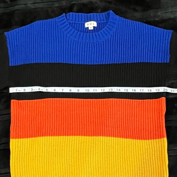 POL Sweater - Picture 6 of 7
